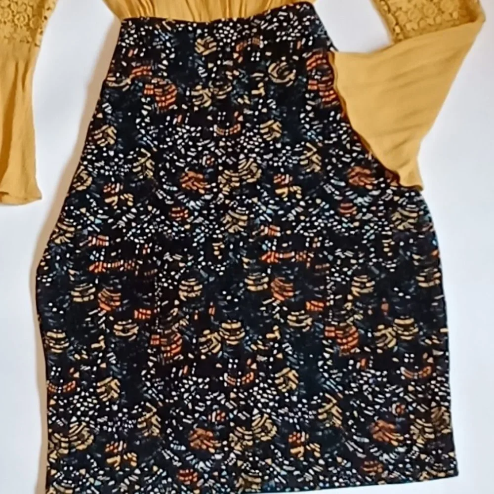 LULAROE - Picture 2 of 2